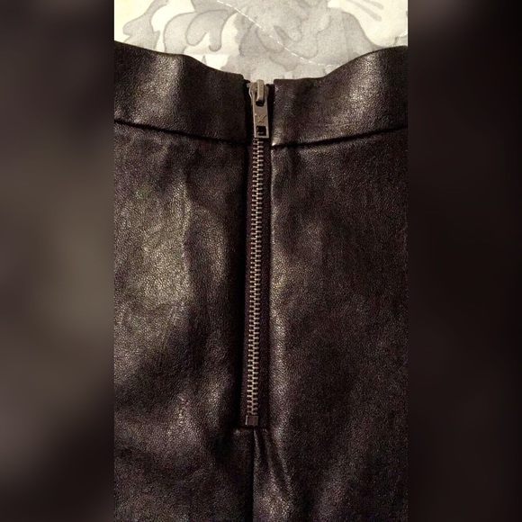 American Eagle Skirt - Picture 2 of 3